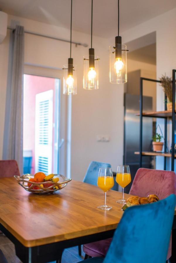 Apartman Paula Kaštela Екстериор снимка